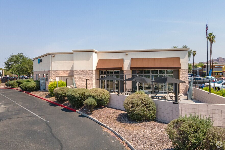 More Photos Of 4423 E Thomas Rd, Phoenix Freestanding For Lease