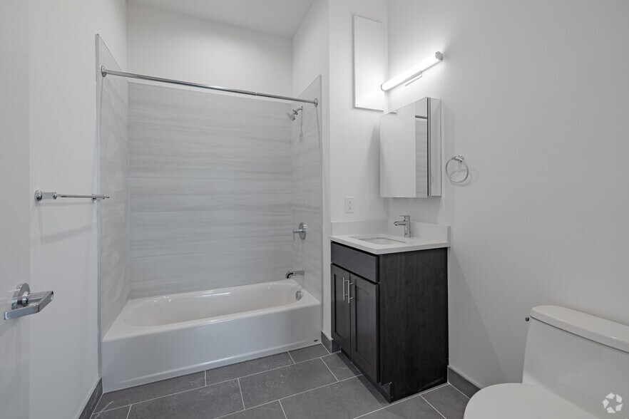 More Photos Of 70 Roseville Ave, Newark Apartments For Sale