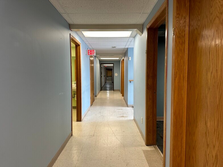 More Photos Of 1935 Q St, Lincoln Freestanding For Sale