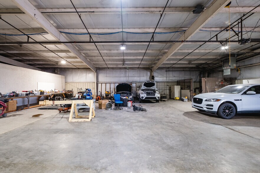 More Photos Of 714 Calhoun St, Little Rock Industrial For Sale