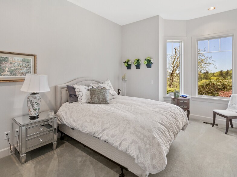 More Photos Of 6220 NW Skyline Blvd, Portland Specialty For Sale