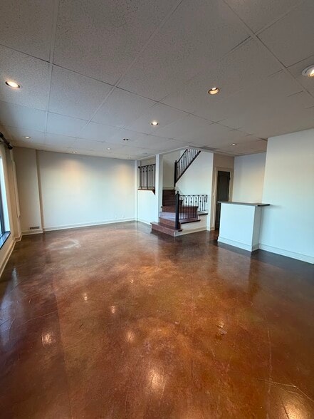 More Photos Of 11113 83 Av, Fort Saskatchewan Warehouse For Sale