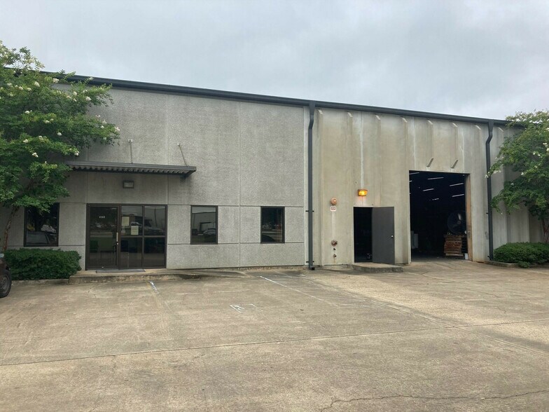 More Photos Of 3230 Thomason Ave, Montgomery Warehouse For Lease