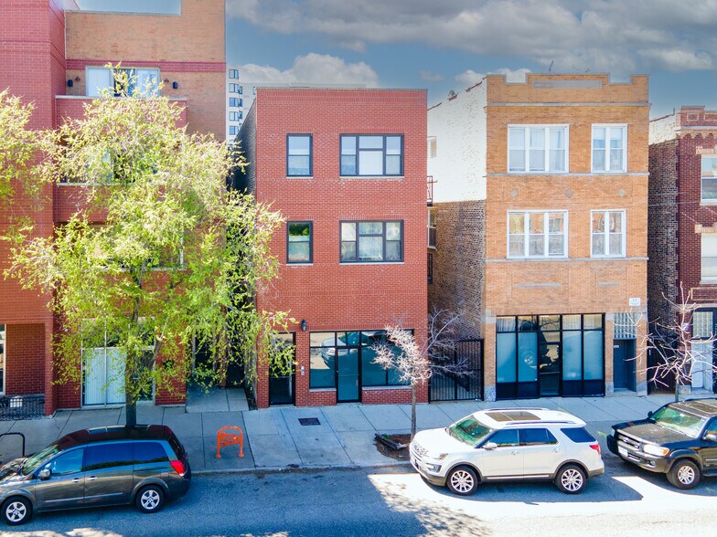 More Photos Of 2064 N Western Ave, Chicago Storefront Retail Residential For Lease