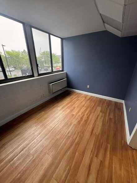 More Photos Of 26 S Water St, New Bedford Apartments For Lease