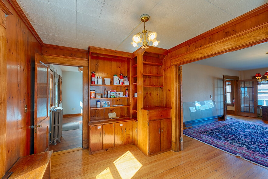 More Photos Of 105 Gleneida Ave, Carmel Office For Sale