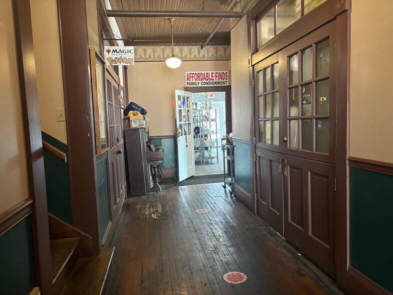 More Photos Of 65 Main St, Pine Bush Restaurant For Lease