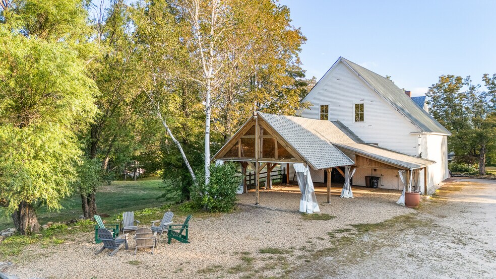 More Photos Of 32 Maple St, Andover Hospitality For Sale