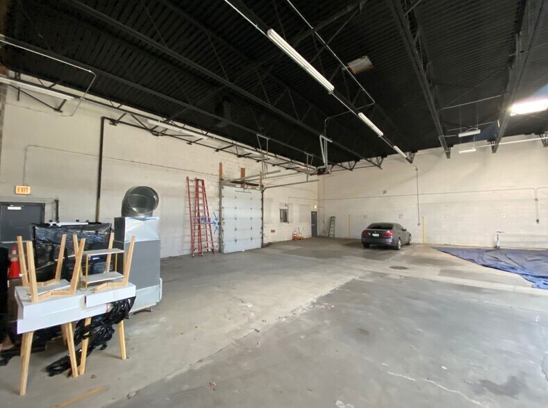 More Photos Of 1666-1672 N Ada St, Chicago Warehouse For Lease