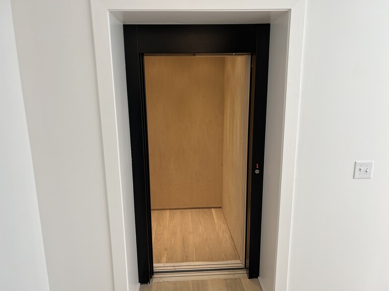 More Photos Of 1017 12th Ave S, Nashville Apartments For Sale