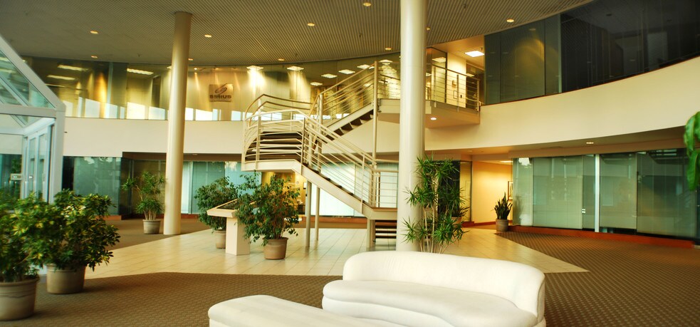 More Photos Of 2600 Westown Pky, West Des Moines Office For Lease