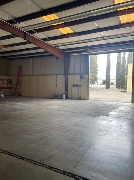 More Photos Of 109 Harter Ave, Woodland Industrial For Sale
