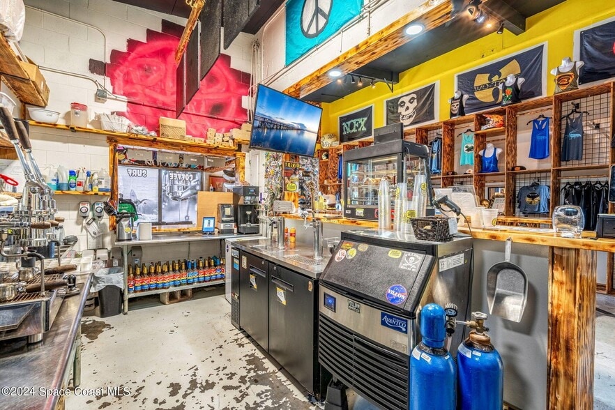 More Photos Of 304 Highway A1A, Satellite Beach Auto Repair For Sale