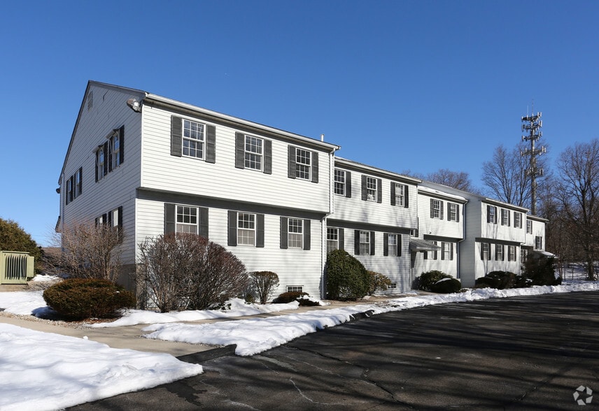 More Photos Of 11 Woodland Rd, Madison Medical For Sale