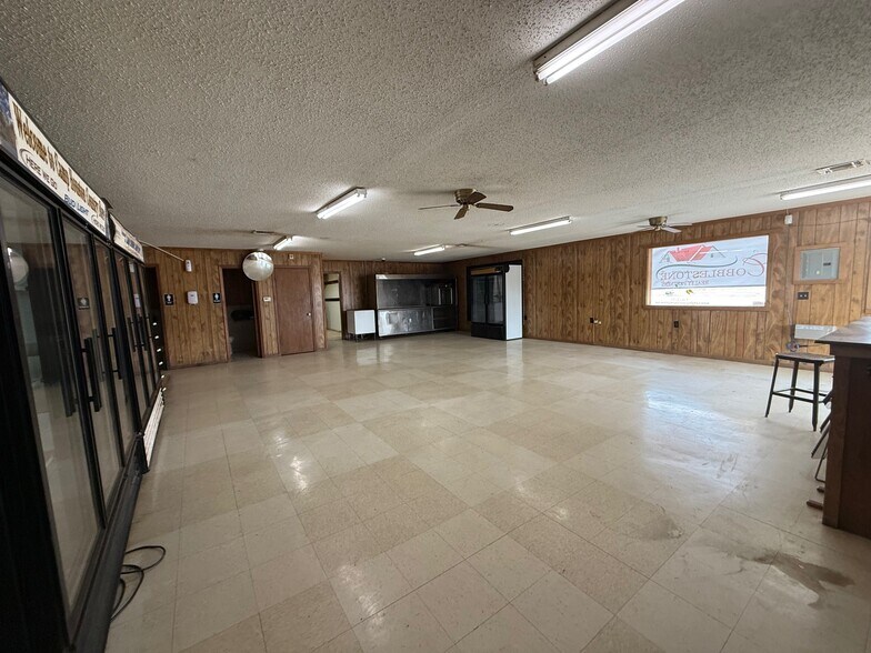 More Photos Of 27971 OK-50, Freedom Convenience Store For Sale
