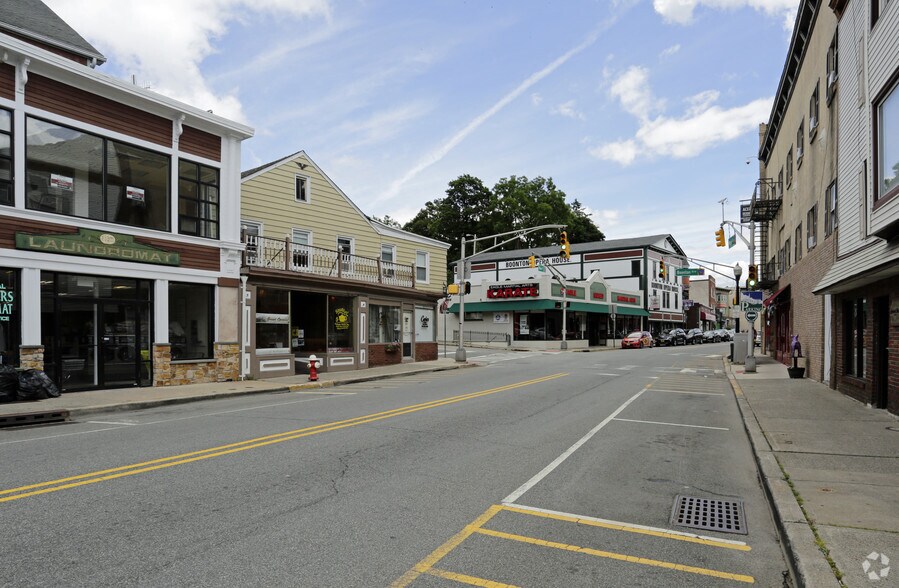 More Photos Of 811 Main St, Boonton Apartments For Lease
