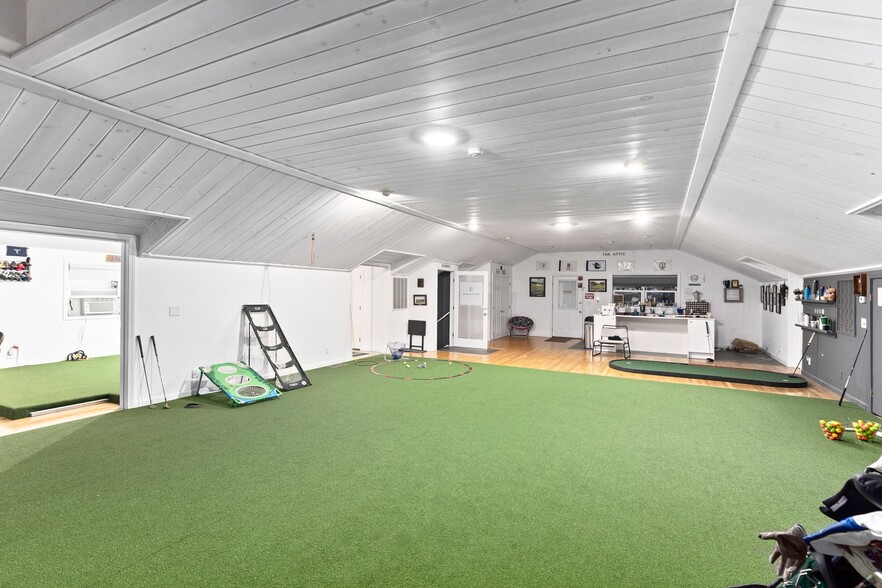 More Photos Of 105 Washington St, Easton Loft Creative Space For Sale