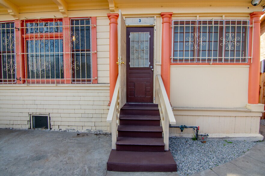 More Photos Of 1703 Toberman St, Los Angeles Apartments For Sale