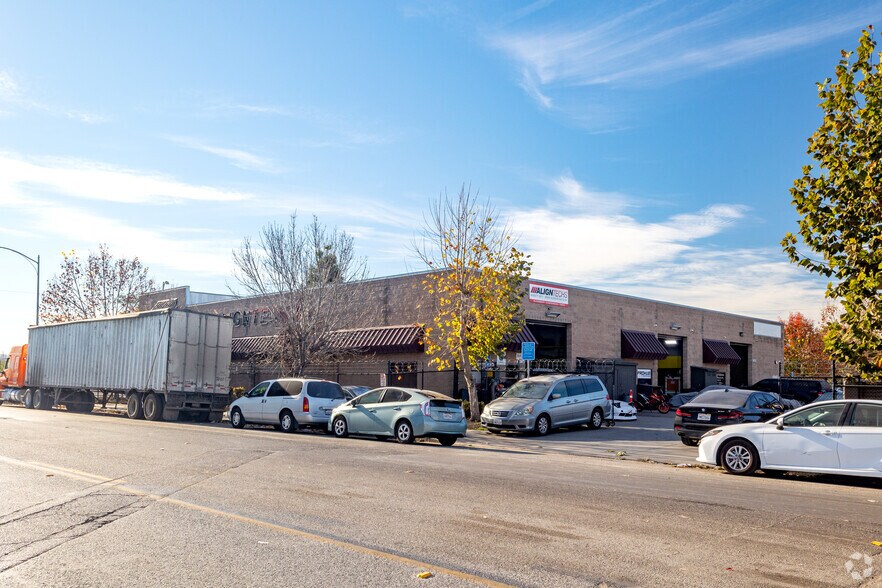 More Photos Of 1124 Old Bayshore Hwy, San Jose Service For Sale