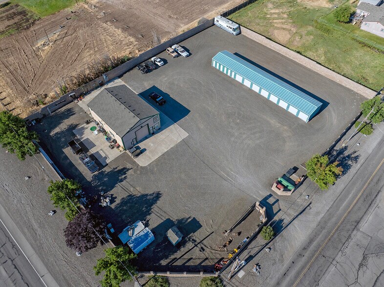 More Photos Of 21 Ball Rd, Eagle Point Warehouse For Sale