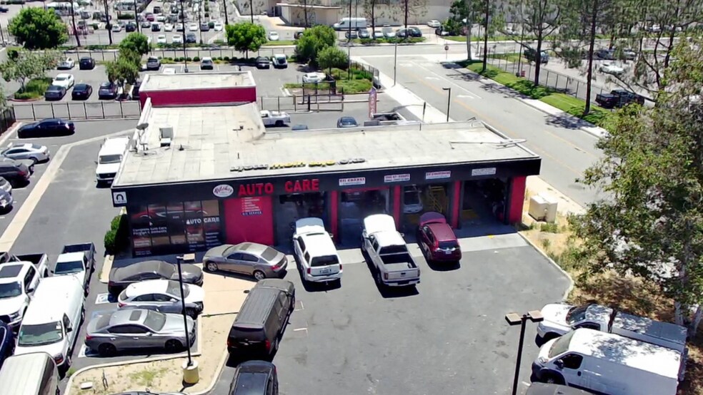 More Photos Of 2225 Club Way, San Bernardino Auto Repair For Sale