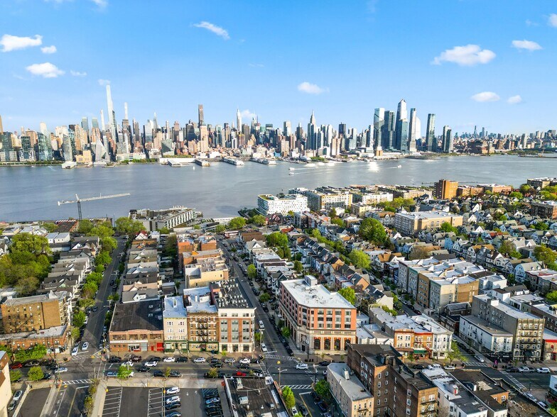 More Photos Of 14 48th St, Weehawken Apartments For Sale
