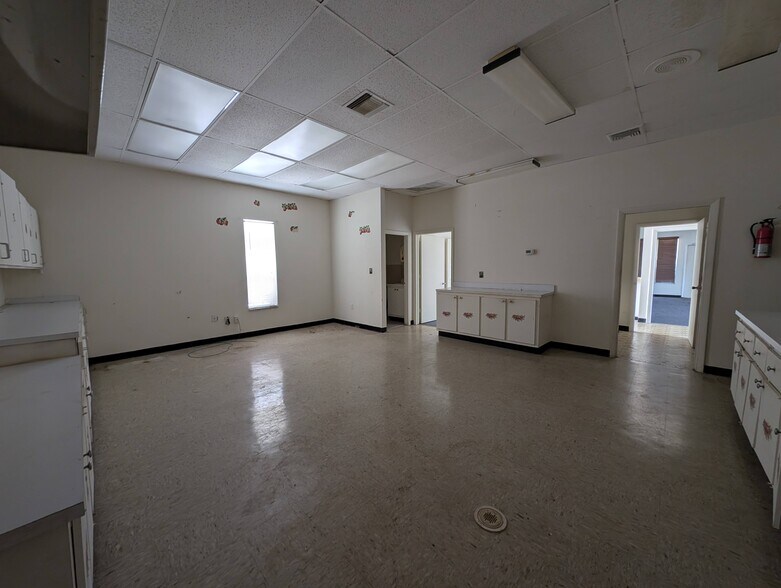 More Photos Of 812 N 7th St, Fort Pierce Medical For Lease