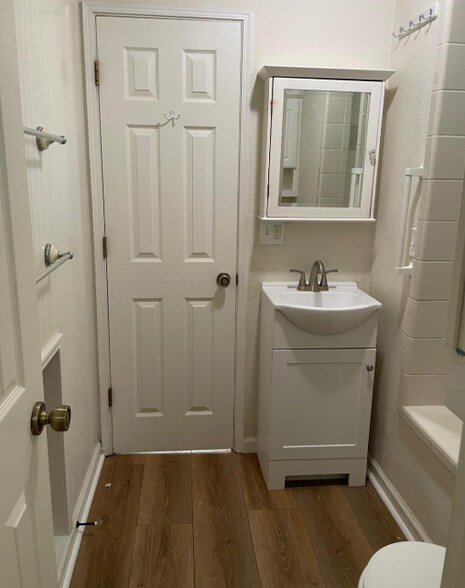 More Photos Of 102 Elliott St, Winters Apartments For Sale