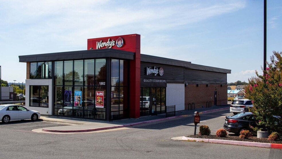 Primary Photo Of 1882 Port Republic Rd, Harrisonburg General Retail For Sale