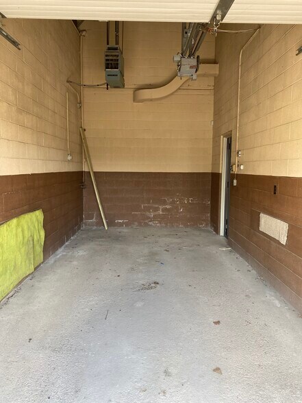 More Photos Of 466 E Brighton Ave, Syracuse Distribution For Sale