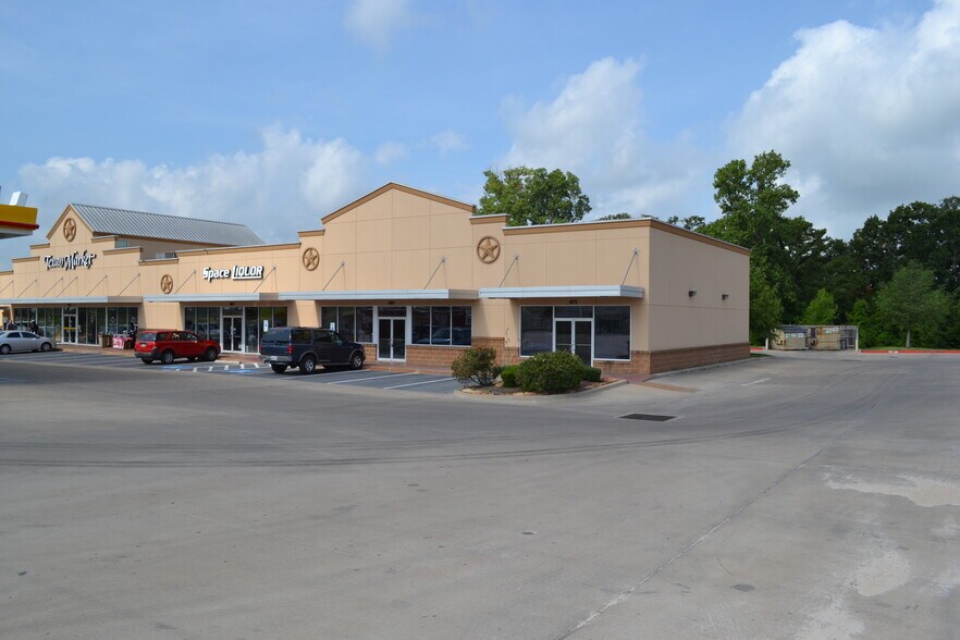 More Photos Of 461 N Harvey Mitchelle Pky, Bryan Service Station For Lease