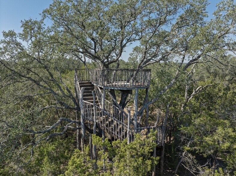 More Photos Of 1033 Flying X Rd, Spicewood Land For Sale