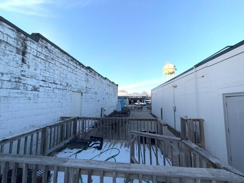 More Photos Of 402 Main St, Griswold Restaurant For Sale