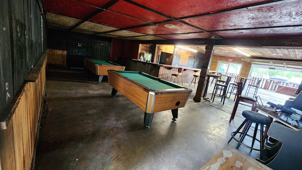More Photos Of 6225 Greens Rd, Humble Bar For Lease