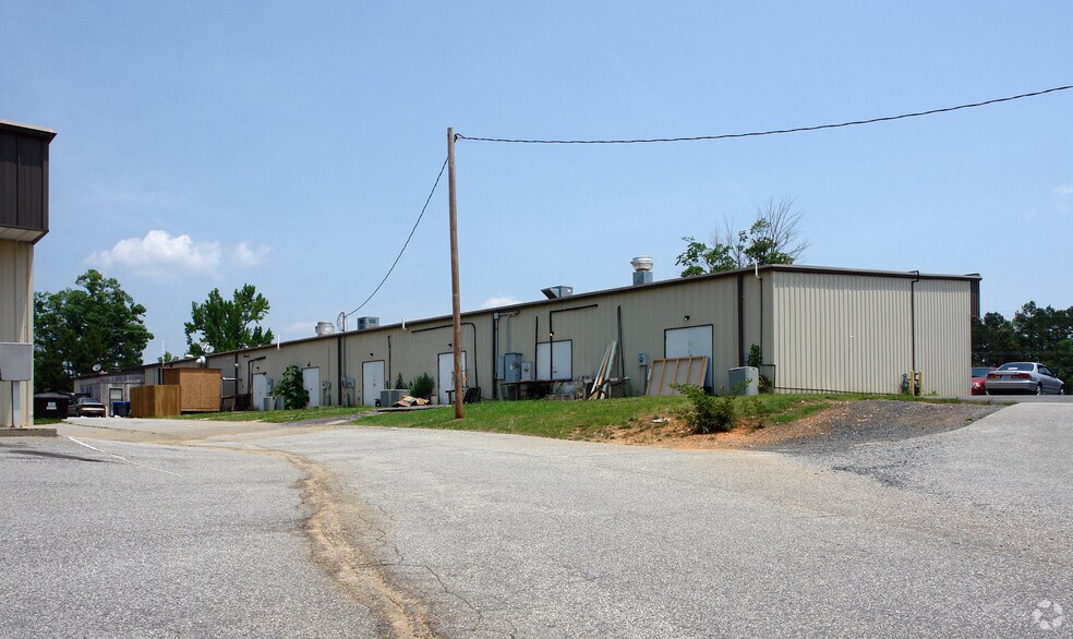 More Photos Of 2419 N Fayetteville St, Asheboro Unknown For Lease