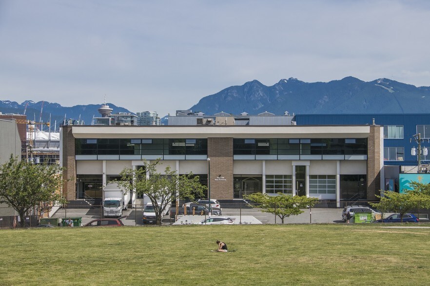 More Photos Of 149-159 W 7th Ave, Vancouver Flex For Lease