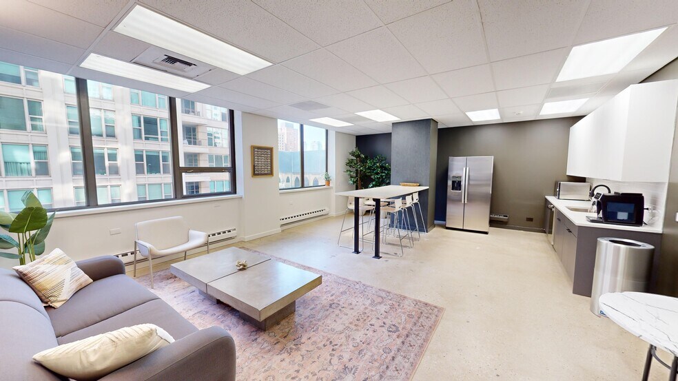 More Photos Of 40 E Huron St, Chicago Office For Lease