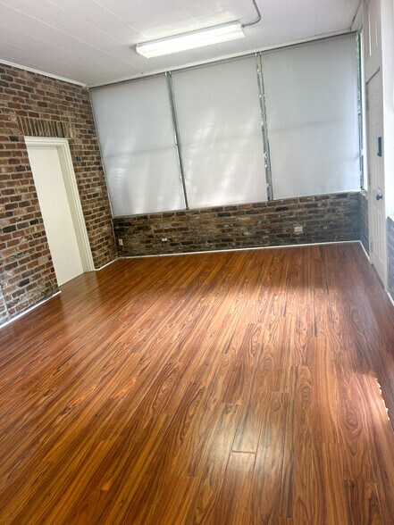 More Photos Of 1420 Government St, Mobile Office Residential For Lease