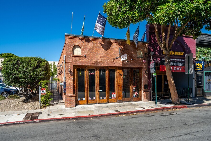 Primary Photo Of 1131 Broad St, San Luis Obispo Restaurant For Sale