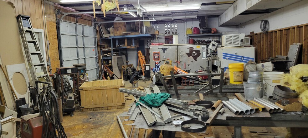 More Photos Of 1235 W Marshall Ave, Longview General Retail For Sale