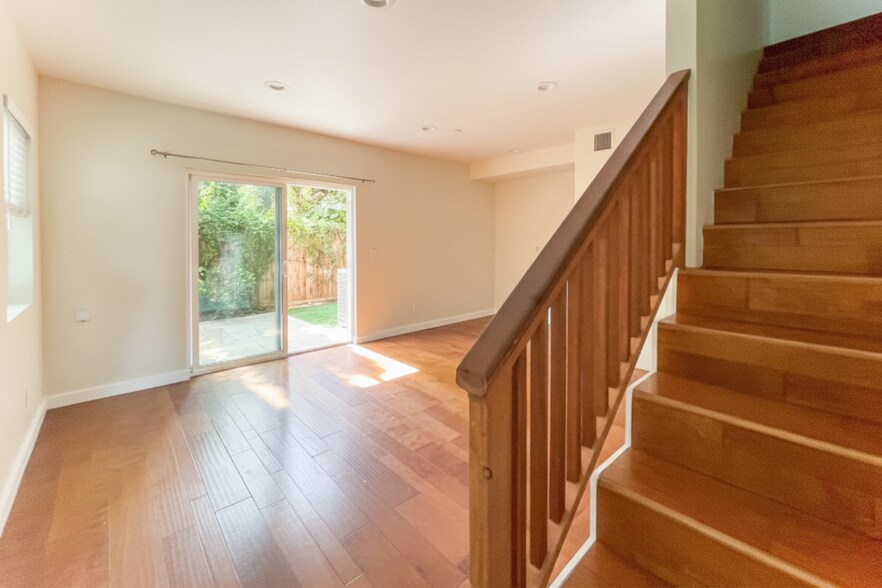 More Photos Of 6178 Aldama St, Los Angeles Apartments For Sale