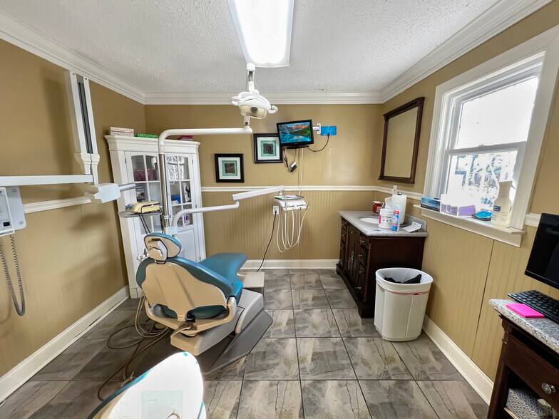 More Photos Of 183 Thompson Ln, Nashville Medical For Lease