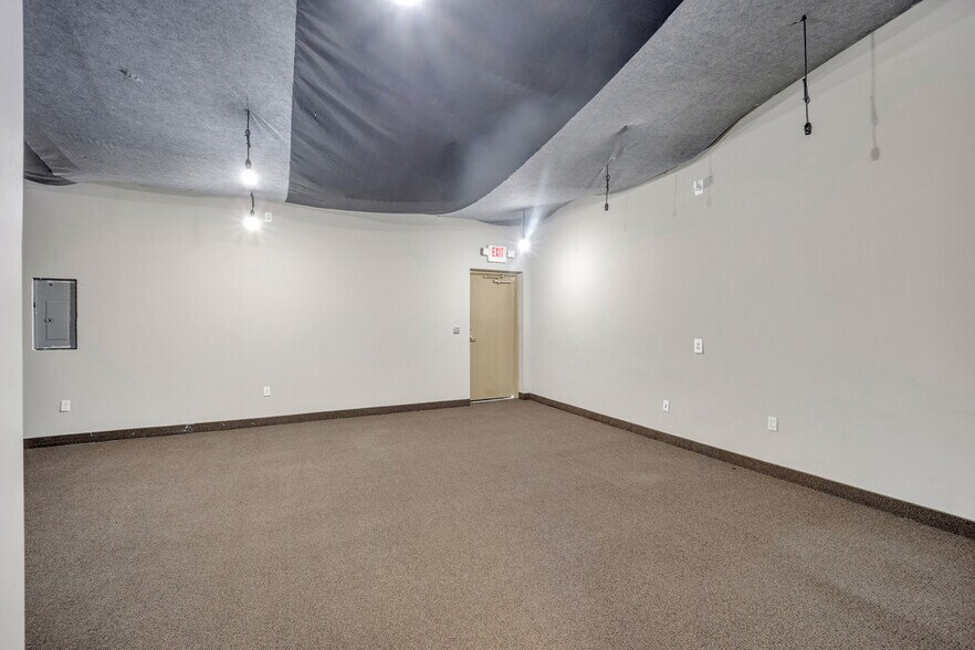 More Photos Of 1804 Owen Ct, Mansfield Light Distribution For Sale