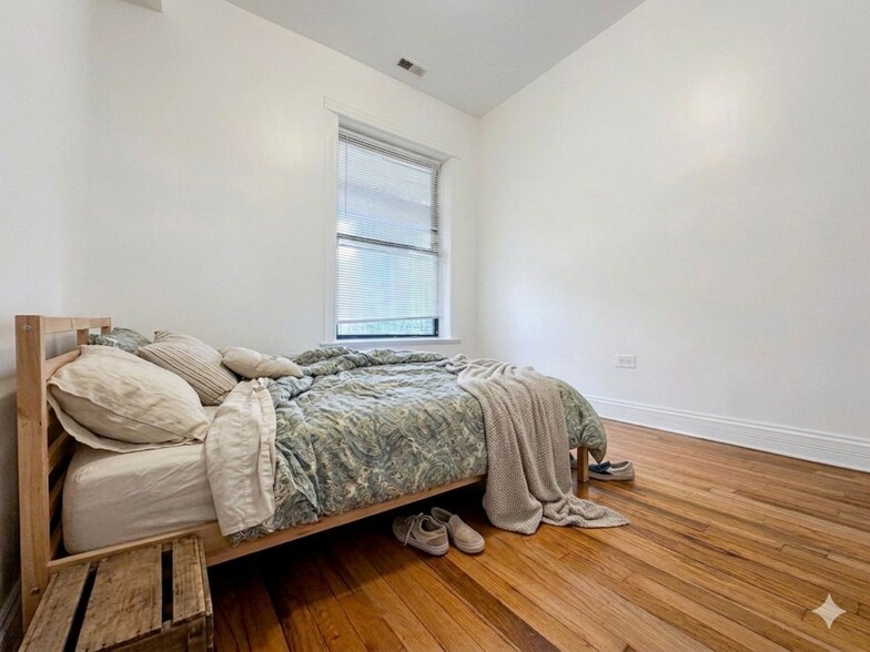 More Photos Of 5616 S Michigan Ave, Chicago Apartments For Sale