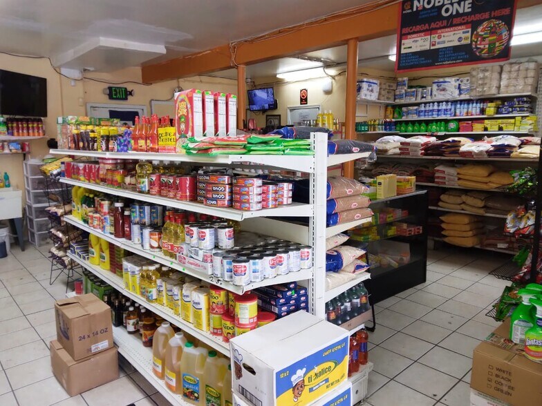 More Photos Of 443 Jackson Ave, Elizabeth Storefront Retail Residential For Sale