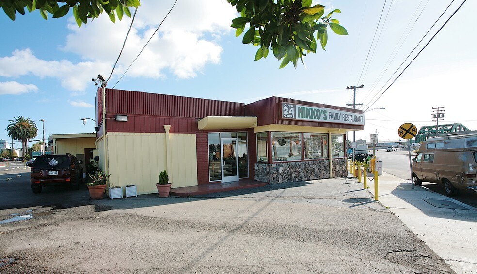 More Photos Of 340 23rd Ave, Oakland Restaurant For Sale