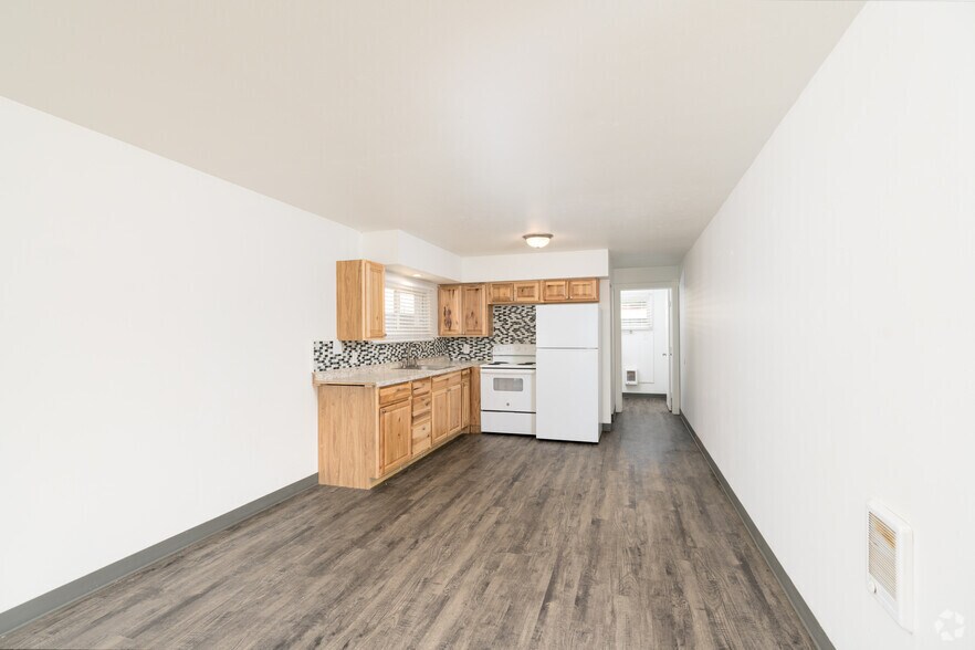 More Photos Of 515 S Coeur D' Alene St, Spokane Apartments For Sale