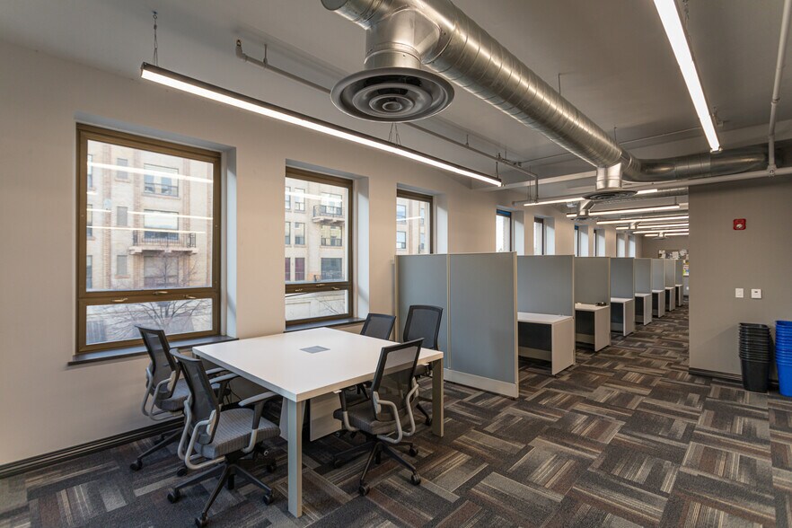 More Photos Of 21 3rd St N, Great Falls Loft Creative Space For Lease