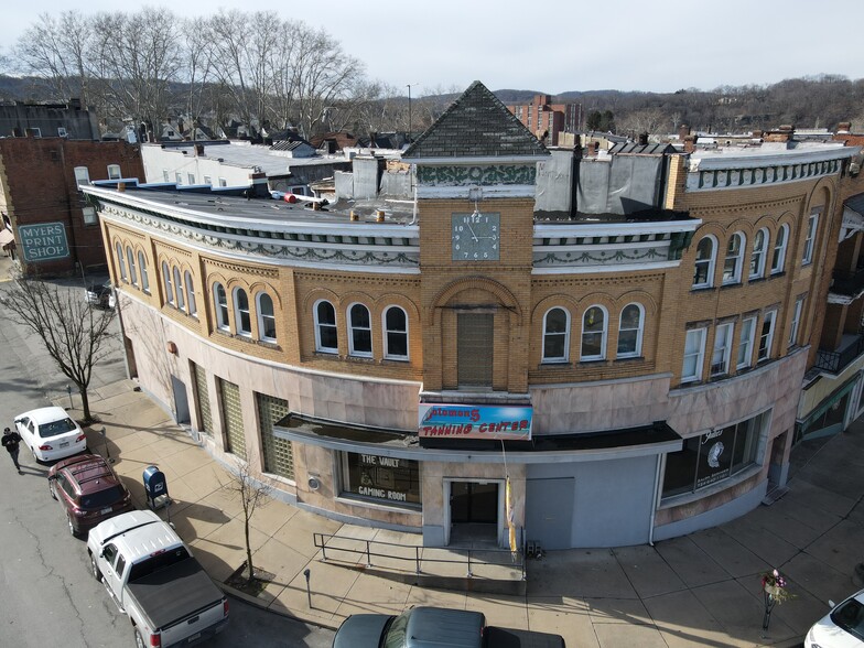 Primary Photo Of 152 Grant Ave, Vandergrift Storefront Retail Office For Lease