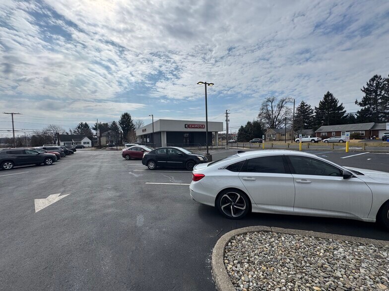 More Photos Of 2555 Easton Ave, Bethlehem Restaurant For Sale